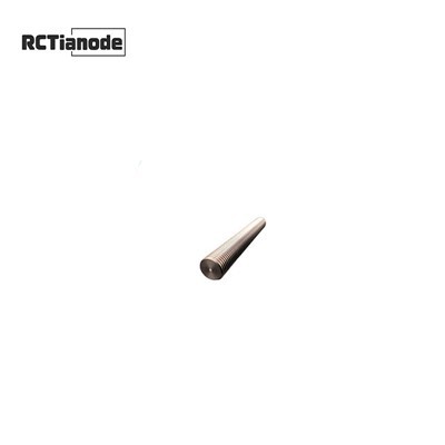 Gevindstuds af titanium